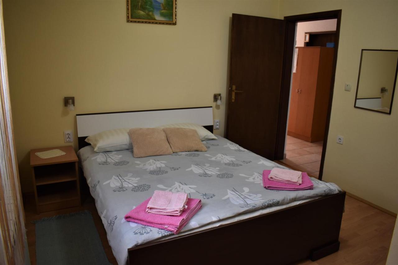Apartments Sabljak Rakovica Bagian luar foto