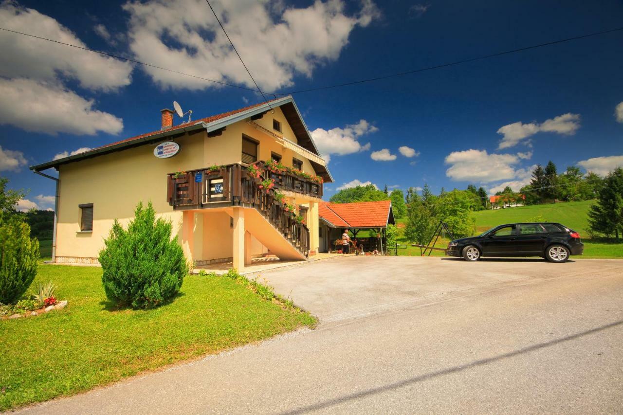 Apartments Sabljak Rakovica Bagian luar foto