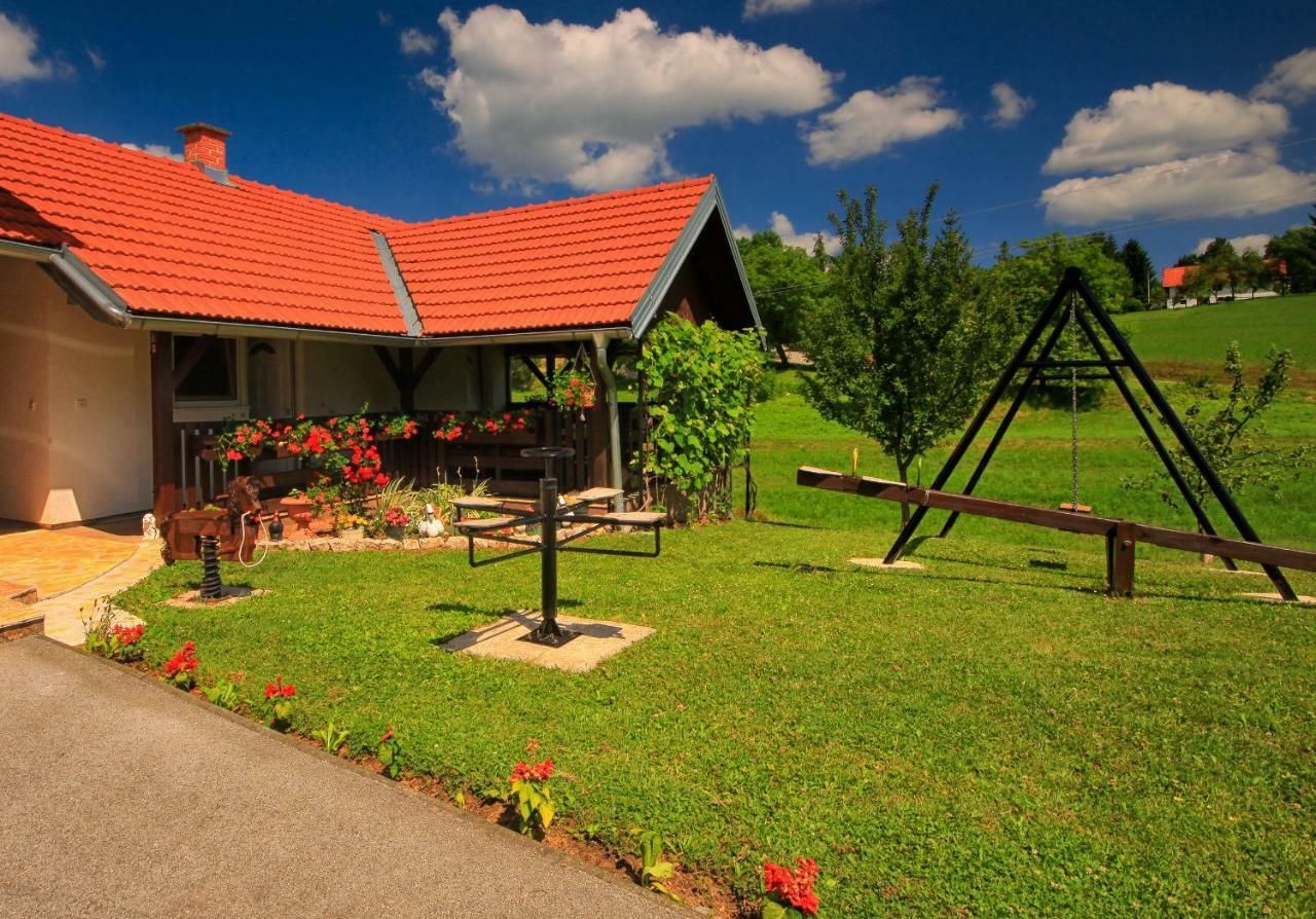 Apartments Sabljak Rakovica Bagian luar foto